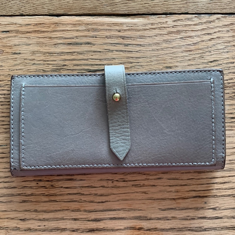 Madewell The Leather Post Wallet in gray